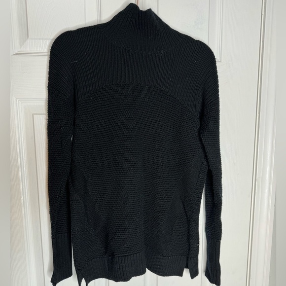 LULULEMON Warm and Restore 100% merino wool sweater Size 6 Black - Picture 4 of 6
